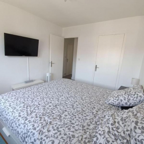 Magnifique T3 - Calme & tout équipé - Avec Vue & Parking Privé Gratuit Grenoble